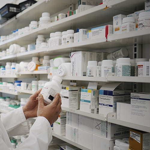 services pharmacie classique médicament pharmacie Moungang à Évry-Courcouronnes